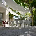 Petit Hotel 3*