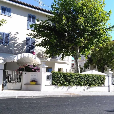 Petit Hotel Lido di Camaiore