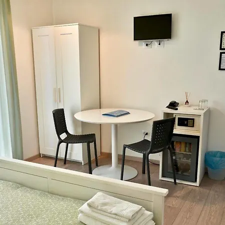 Hotel Petit 3*