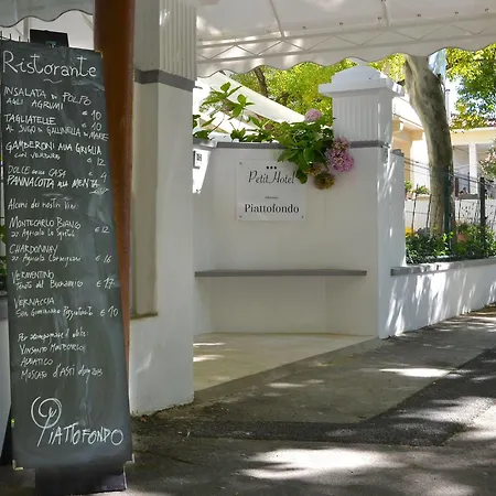 Petit Hotel Lido di Camaiore